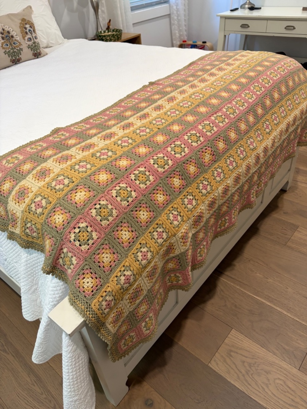 1970s Handmade Crocheted Bed Cover Granny Square Wool Afghan Throw 66x35